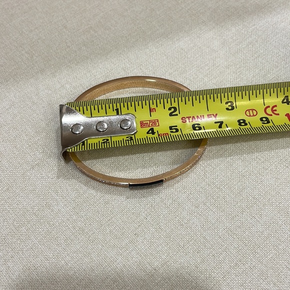 Gucci like bracelet. - Picture 6 of 7